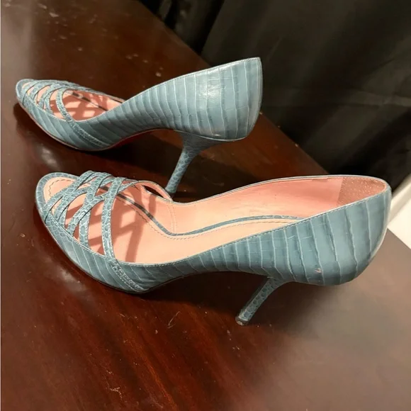 Tommy Hilfiger Blue Crisscross Heels with Pink Interior - Picture 10 of 12